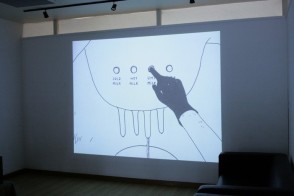 vue de l'exposition à l'espace CROUS, animation : Get Milk, 2012